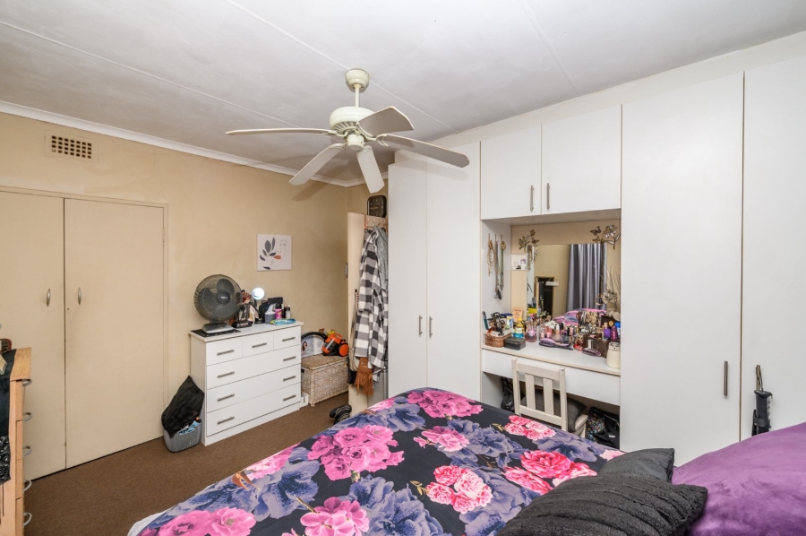 2 Bedroom Property for Sale in Algoa Park Eastern Cape